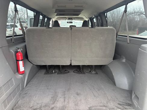 Used 2017 Chevrolet Express 3500 LT w/ LT Preferred Equipment Group image 21