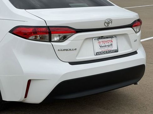 Certified 2025 Toyota Corolla LE image 6