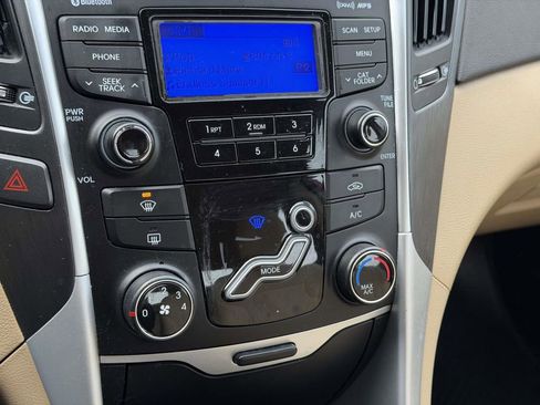 Used 2013 Hyundai Sonata GLS w/ Popular Equipment Pkg FWD image 4