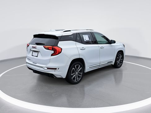 Used 2018 GMC Terrain Denali w/ Advanced Safety Package image 3