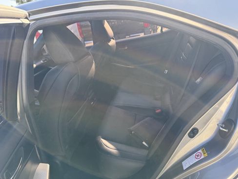 Used 2016 Lexus IS 200t w/ F Sport Package RWD image 13