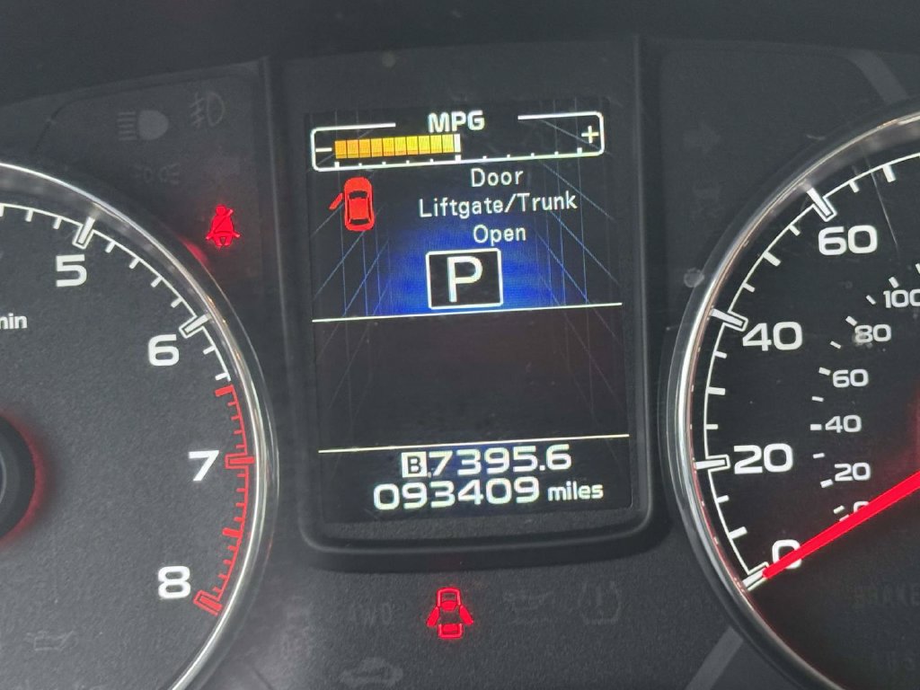 Used 2013 Subaru Outback 3.6R Limited AWD/4WD image 27