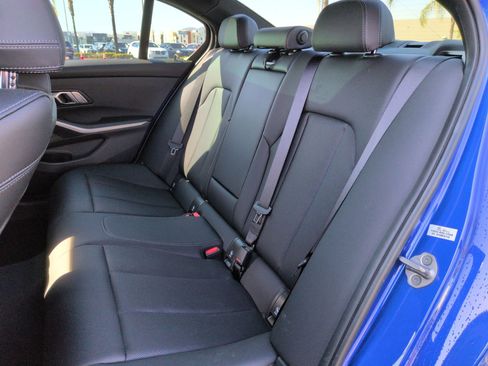Used 2023 BMW 330i Sedan w/ M Sport Package RWD image 31