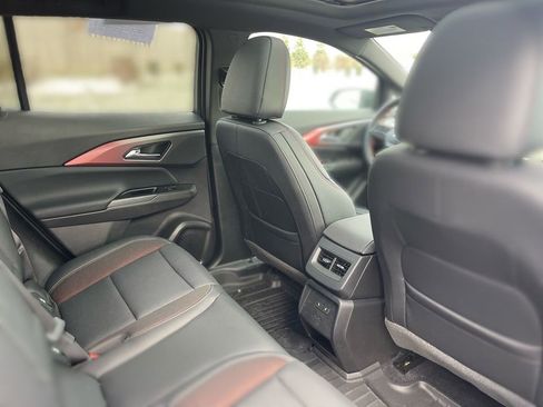 Used 2025 Chevrolet Equinox EV RS w/ Convenience Package II image 38