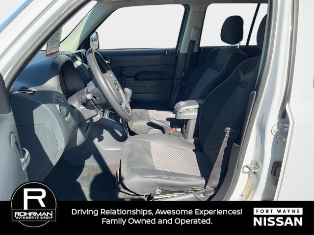 Used 2014 Jeep Patriot Sport FWD image 11