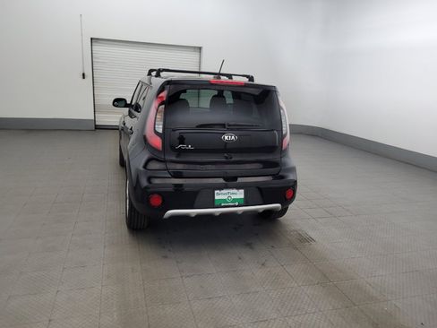 Used 2018 Kia Soul + FWD image 6