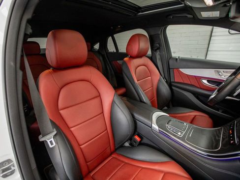 Used 2021 Mercedes-Benz GLC 300 4MATIC Coupe image 24