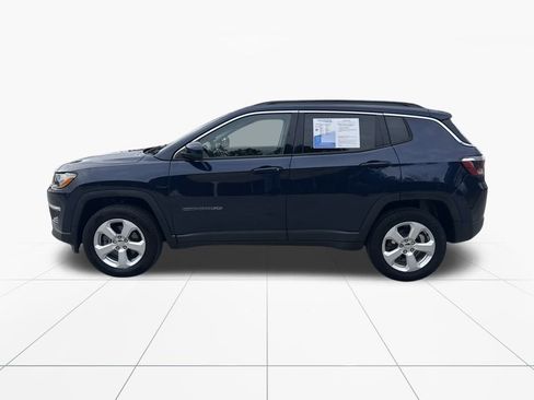 Used 2018 Jeep Compass Latitude w/ Popular Equipment Group image 5