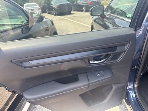 Used 2025 Honda CR-V Sport-L image 11