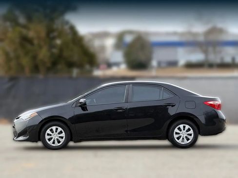 Used 2018 Toyota Corolla L image 8