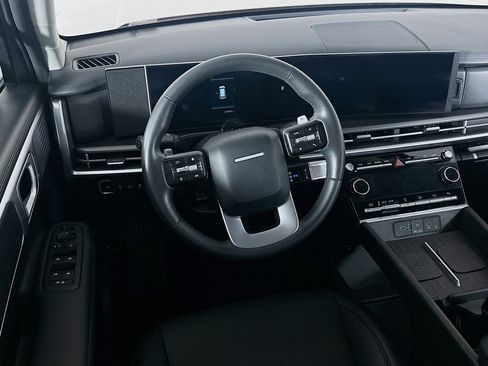 Used 2025 Hyundai Santa Fe SEL image 17