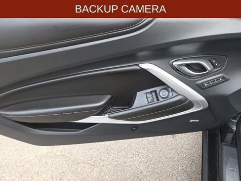 Used 2017 Chevrolet Camaro LT RWD image 8