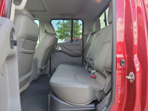 Used 2019 Nissan Frontier SL RWD image 10