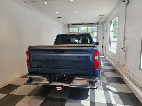 Used 2024 Chevrolet Silverado 1500 LT AWD/4WD image 4