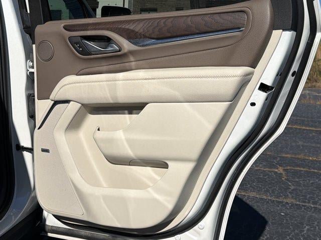 Used 2024 GMC Yukon Denali w/ Denali Reserve Package AWD/4WD image 16
