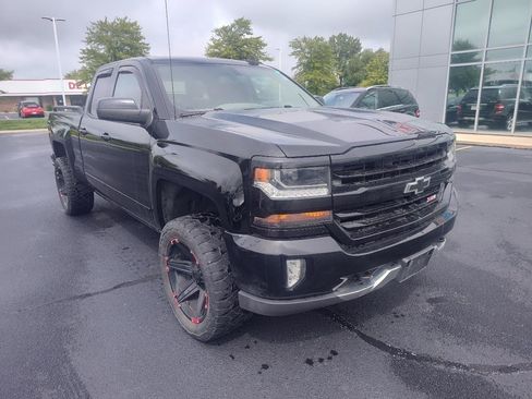 Used 2017 Chevrolet Silverado 1500 LT w/ All Star Edition AWD/4WD image 29