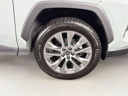 Used 2023 Toyota RAV4 XLE Premium AWD/4WD image 36