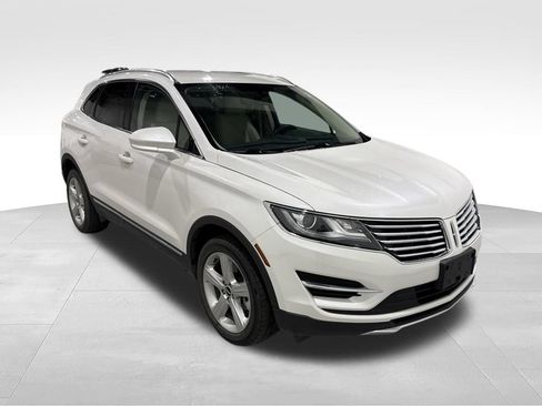 Used 2017 Lincoln MKC Premiere AWD/4WD image 3