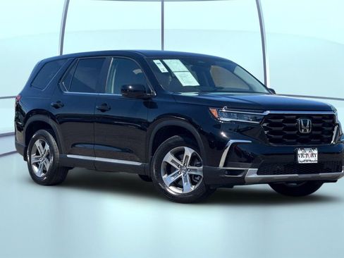 Certified 2023 Honda Pilot EX-L image 2