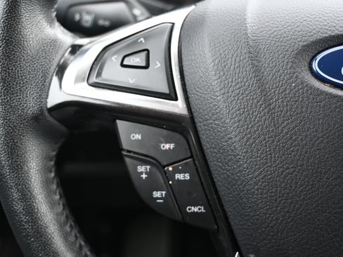 Used 2024 Ford Edge SEL AWD/4WD image 11