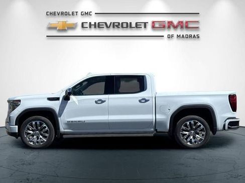 New 2026 GMC Sierra 1500 Denali w/ Denali Reserve Package AWD/4WD image 6