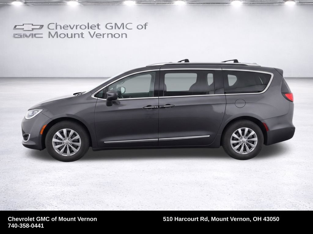 Used 2018 Chrysler Pacifica Touring-L Plus FWD image 39