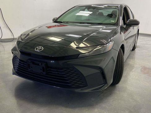 Certified 2025 Toyota Camry LE image 7