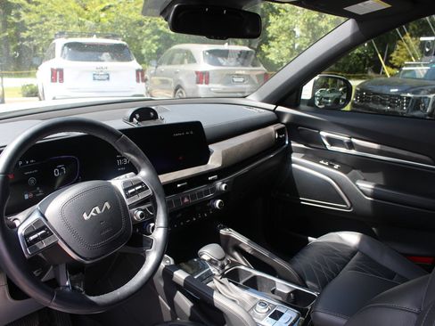 Certified 2025 Kia Telluride EX X-Line AWD/4WD image 15