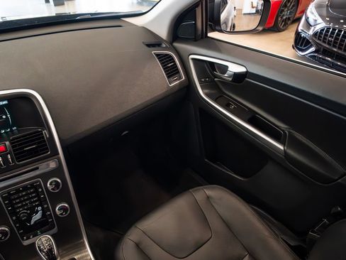 Used 2015 Volvo XC60 T5 Premier FWD image 11