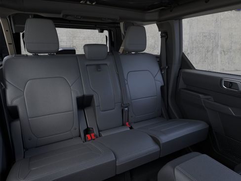New 2026 Ford Bronco Badlands w/ Sasquatch Package AWD/4WD image 11