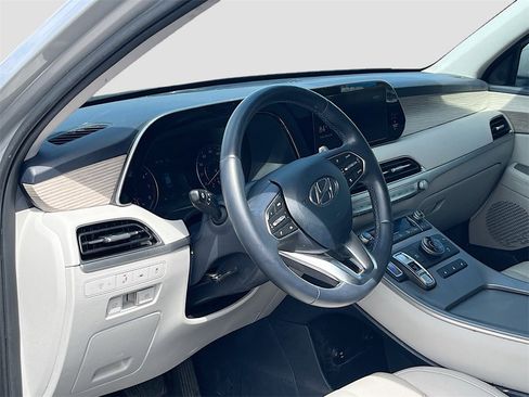 Used 2022 Hyundai Palisade SEL w/ 8P Bench Seat Package image 9