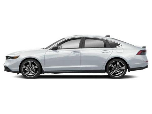 Used 2023 Honda Accord Sport image 3