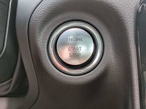 Used 2020 Mercedes-Benz SLC 300 image 27