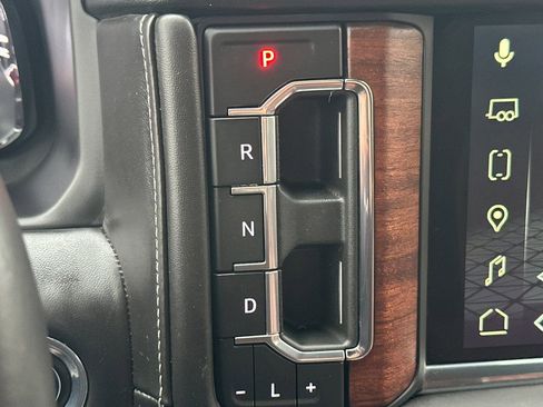 Used 2023 GMC Yukon Denali Ultimate image 25