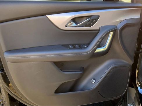 Used 2024 Chevrolet Blazer LT w/ Convenience Package image 21