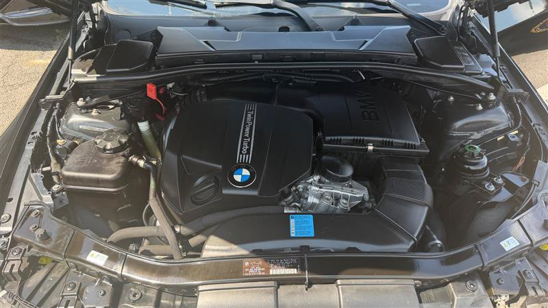 Used 2011 BMW 335i Convertible RWD image 16