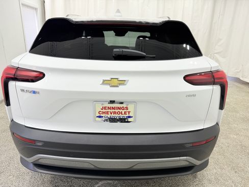 Used 2024 Chevrolet Blazer EV LT image 7