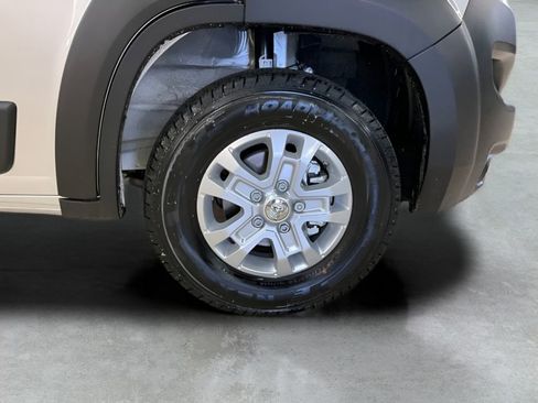 New 2025 RAM ProMaster 1500 w/ Quick Order Package 22G SLT image 16