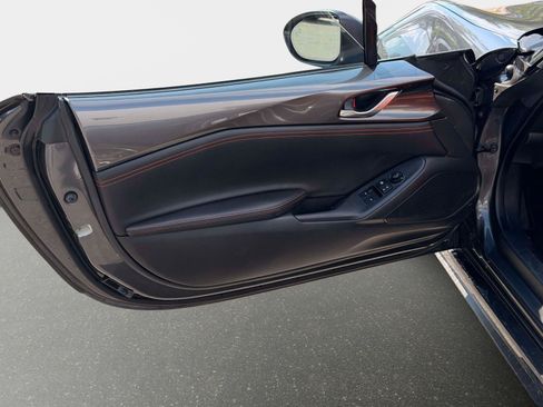 Used 2023 MAZDA MX-5 Miata Grand Touring RWD image 17