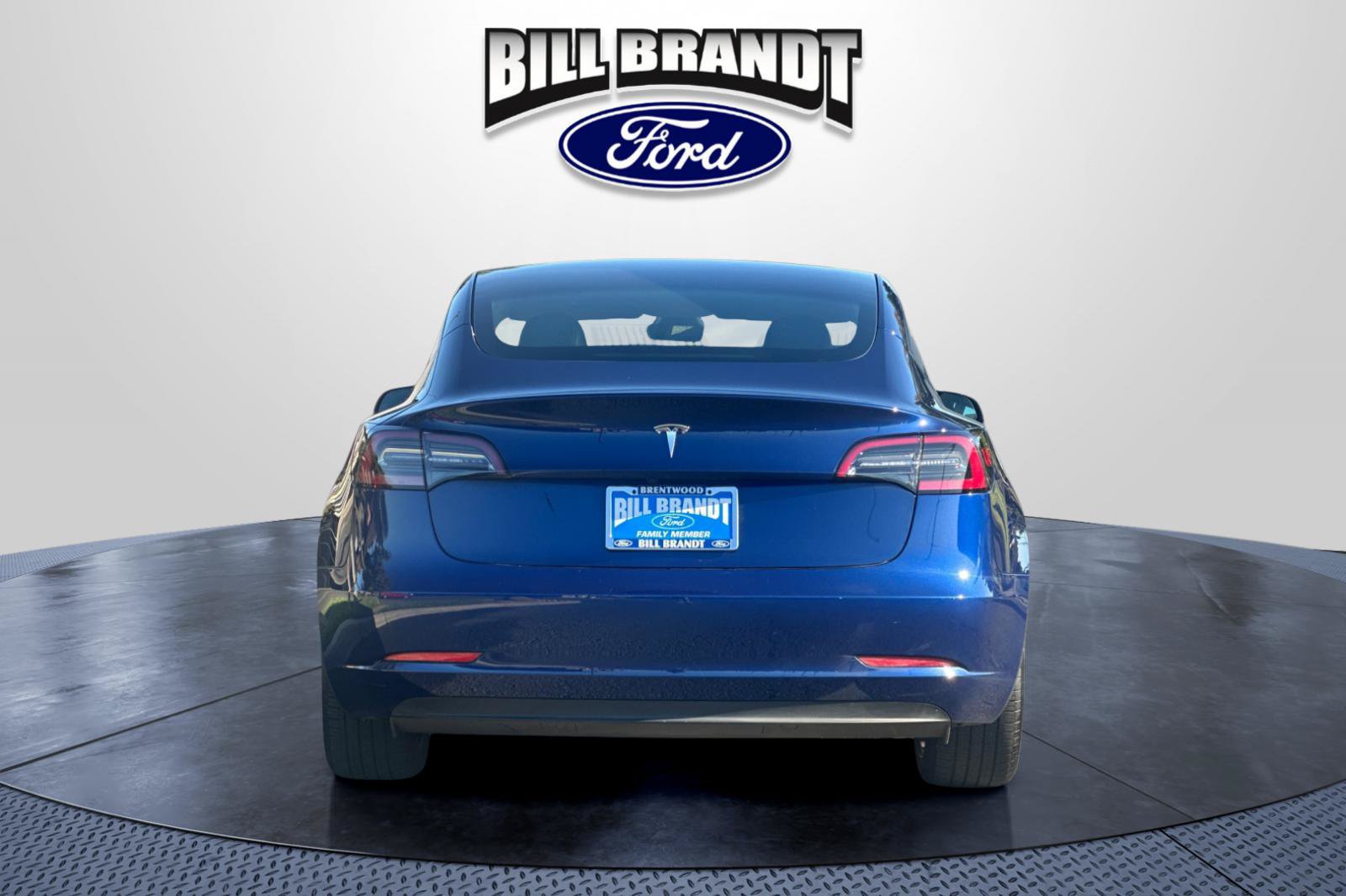 Used 2023 Tesla Model 3 Standard Range RWD image 4