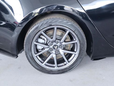 Used 2019 Tesla Model 3 Long Range RWD image 5