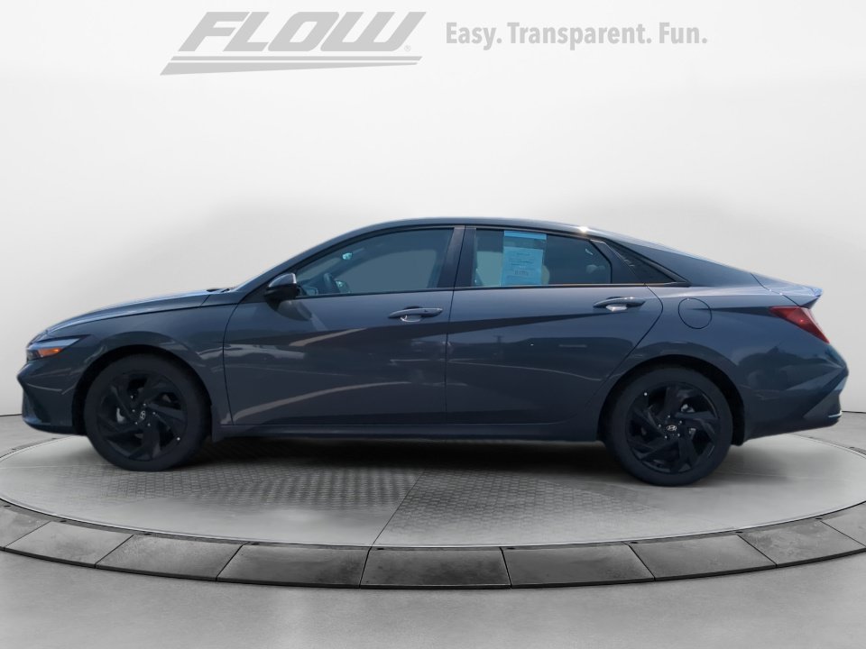 Certified 2026 Hyundai Elantra Sport FWD image 5