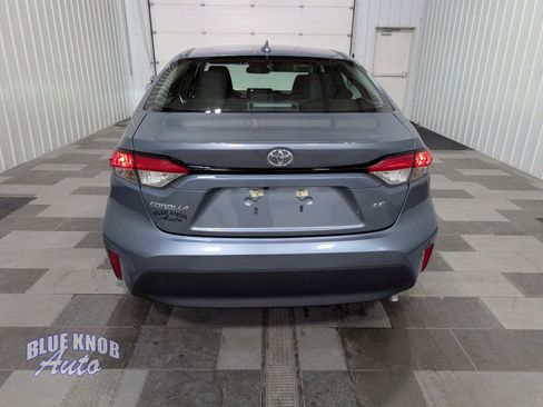 Used 2025 Toyota Corolla LE image 3