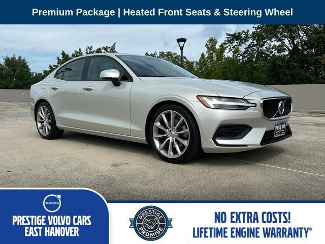 Used 2020 Volvo S60 T5 Momentum FWD image 1