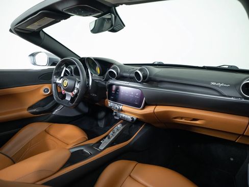 Used 2019 Ferrari Portofino RWD image 15