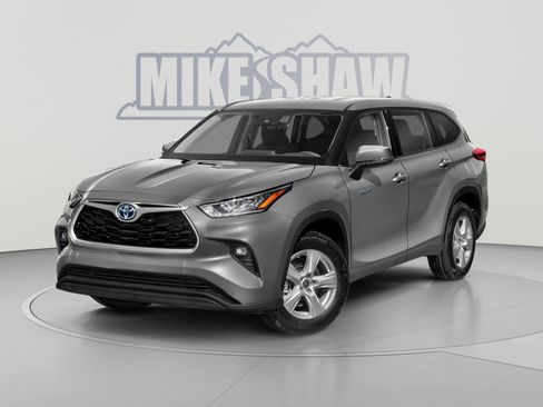Used 2022 Toyota Highlander XLE AWD/4WD image 1
