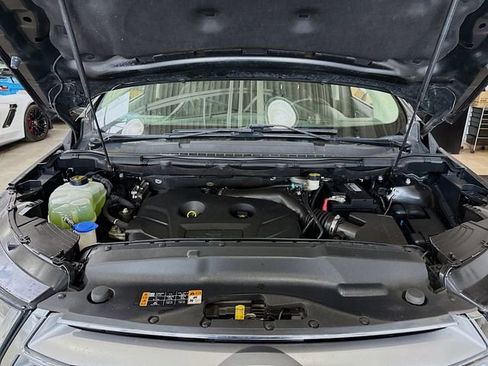 Used 2017 Ford Edge Titanium w/ Technology Package image 30