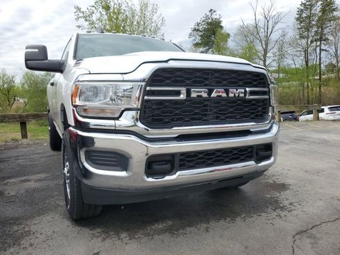 Used 2024 RAM 2500 Tradesman w/ Chrome Appearance Group AWD/4WD image 16