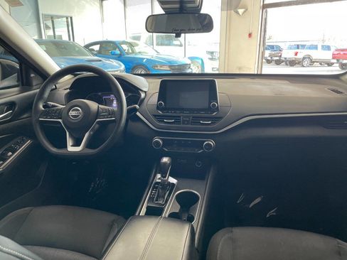 Used 2022 Nissan Altima 2.5 SV image 24