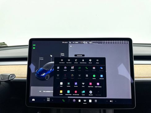 Used 2021 Tesla Model Y Long Range AWD/4WD image 36